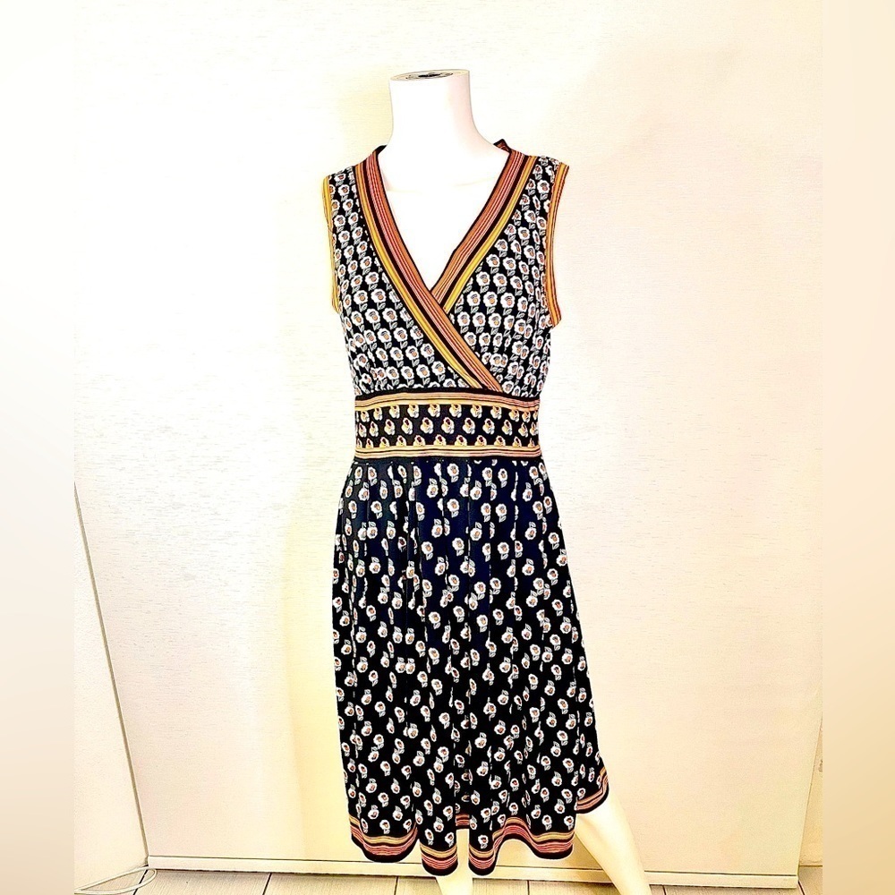 Max Studio Black and White Patterned Midi Dress with Multicolor Trim